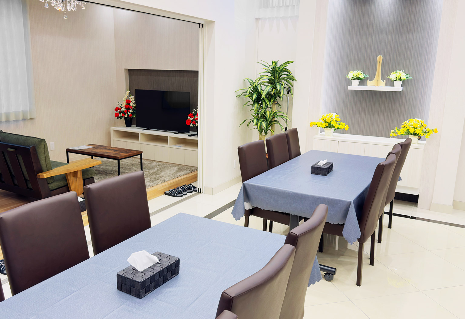 多田会館の外観・内観